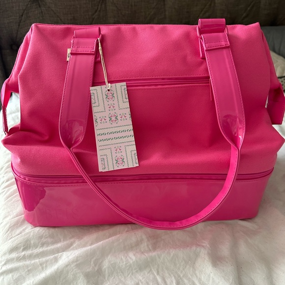 BEIS Handbags - BÉIS x Barbie tote